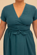 Vestido Azul petróleo cruzado verano 26 MÃE