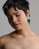 MARIA-TORNE-pendientes-porcelana-gris, materiales sostenibles, materiales reciclados