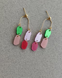 Pendientes Mitumi MATIZ verde, rosa, rojo, aros colgantes, diseño colorido, moda responsable, hecho en España