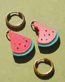 Pendientes Mitumi con forma de  Sandia, aro dorado, diseño divertido, moda española