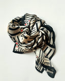 Pañuelo Geometría 70x70 cm de Luján Marcos