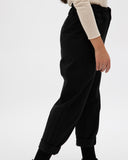MÃE Pantalón Slouchy negro