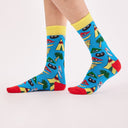 Calcetines azules Marina Molares, diseños divertidos azul rojo y amarillos, dibujos hamburguesa, calavera, cactus, guitarra, moda original, estampados originales tallas reales, ropa favorecedora
