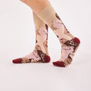 Calcetines Pieles - peSeta, color beige y bordó, estampado puños en alza color piel de todos los tonos, tallas reales, ropa favorecedora