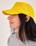 Gorra Ritmo y Respeto beisbolera regulable, estampado en letras blancas, color amarilla, accesorios originales, moda original