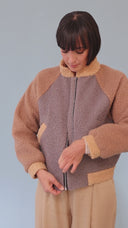 Chaqueta bomber tricolor beige