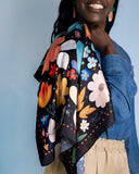 Viva pañuelo Flores negras